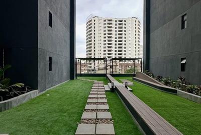 1 Bed Apartment with En Suite at Padmore Road - 2