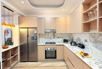 Serviced 2 Bed Apartment with En Suite in Brookside - 2