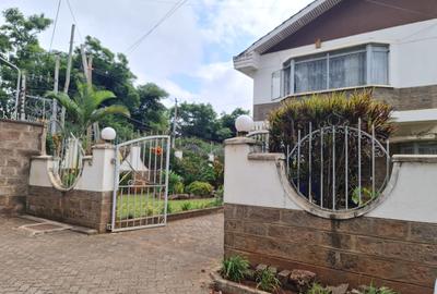 4 Bed House with En Suite at Brookside Garden