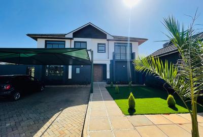 4 Bed Townhouse with En Suite in Runda - 2