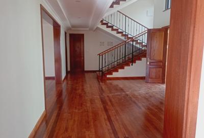 5 Bed Villa with En Suite in Loresho