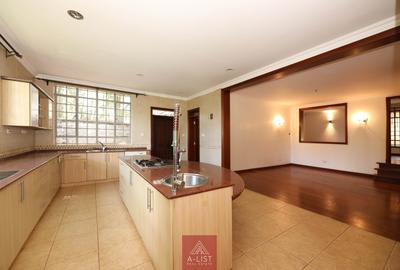 4 Bed House with En Suite at Loresho - 3