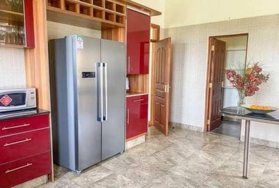 5 Bed Townhouse with En Suite in Kitisuru - 3