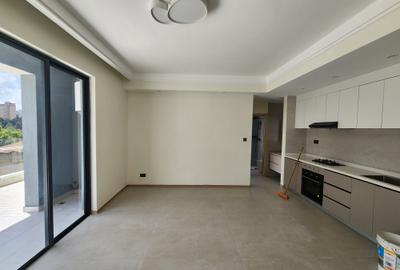 1 Bed Apartment with En Suite at Westlands Road - 2