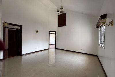 4 Bed Townhouse with En Suite in Brookside - 4