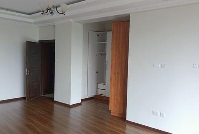 3 Bed Apartment with En Suite in Kileleshwa