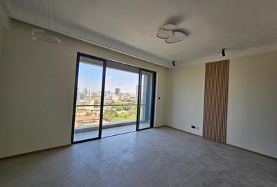 2 Bed Apartment with En Suite in Westlands Area - 3