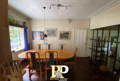 4 Bed House with En Suite in Spring Valley