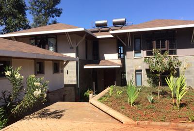 5 Bed Townhouse with En Suite in Kitisuru