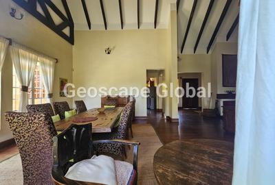 4 Bed House with En Suite in Runda