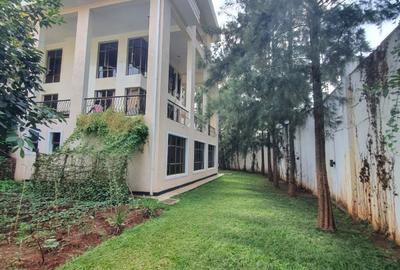 6 Bed Villa with En Suite at Westlands