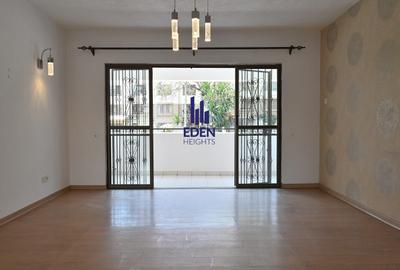 3 Bed Apartment with En Suite in Rhapta Road