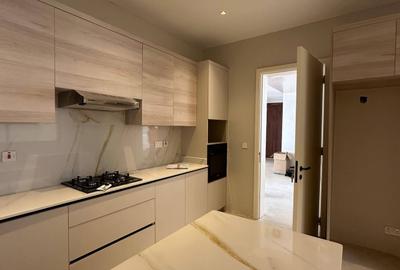 5 Bed Townhouse with En Suite in Lavington - 2