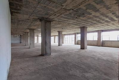 Commercial Property with Service Charge Included in Riverside - 2