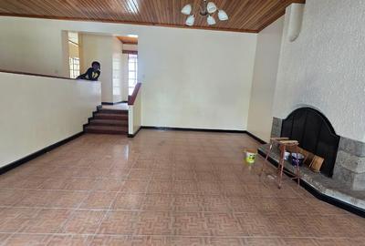 4 Bed House with En Suite in Loresho