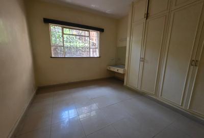 2,151 ft² Commercial Property with Service Charge Included at Chania Avenue - 3