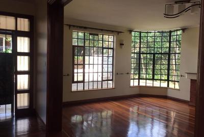 4 Bed House with En Suite in Kiambu Road