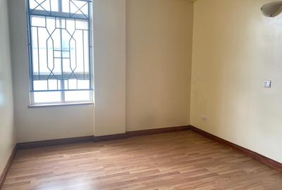 4 Bed Apartment with En Suite at Parklands - 3