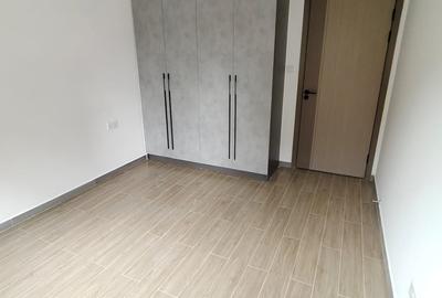 Serviced 2 Bed Apartment with Gym at Riverside Drive