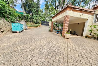 6 Bed House with En Suite in Muthaiga