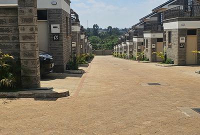 5 Bed Townhouse with En Suite at Mugutha