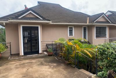 5 Bed Townhouse with En Suite in Kitisuru