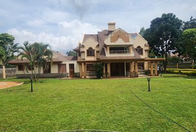 5 Bed Villa with En Suite in Runda - 2