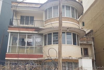 8 Bed Townhouse with En Suite at Ole Shapara Road - 3
