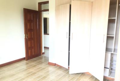 3 Bed Apartment with En Suite in Parklands