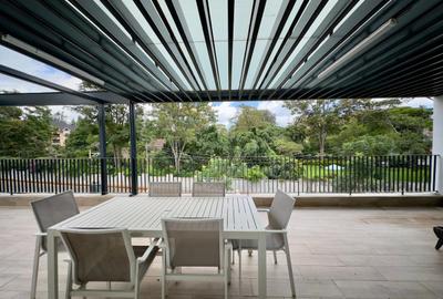 Serviced 3 Bed Apartment with Swimming Pool in Dennis Pritt - 3