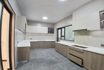 5 Bed Apartment with En Suite at Lavington - 4