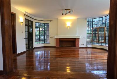 4 Bed House with En Suite in Runda - 4