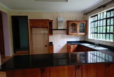 4 Bed House with En Suite in Karen