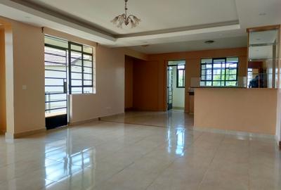 3 Bed Apartment with En Suite in Ruaka