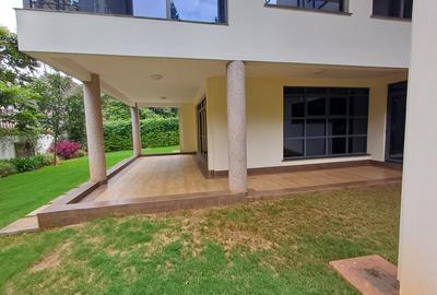 6 Bed Townhouse with En Suite in Nyari