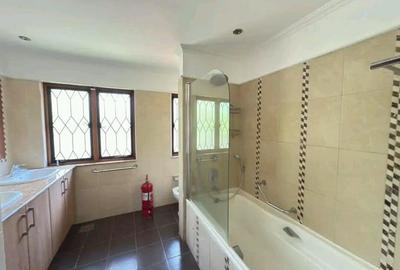 5 Bed House with En Suite at Gigiri - 2