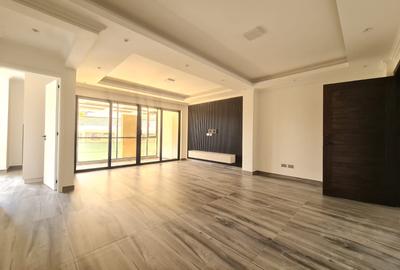 2 Bed Apartment with En Suite at Off Brook House Drive - 3