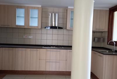 2 Bed Apartment with En Suite in Kileleshwa