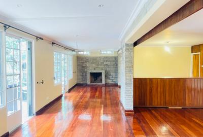 4 Bed House with En Suite in Gigiri - 4