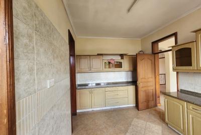 3 Bed Apartment with En Suite at Near Mp Shah Hospital - 3
