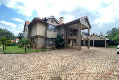 5 Bed Townhouse with En Suite in Runda