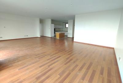 3 Bed Apartment with En Suite at 6Th Parklands Road - 3