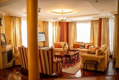 5 Bed Villa with En Suite at Lavington - 4