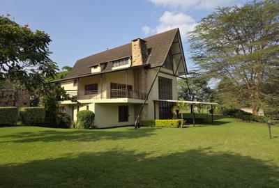 4 Bed Townhouse with En Suite in Karen - 2