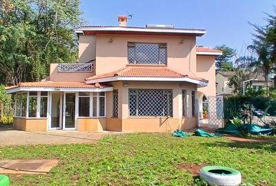 4 Bed Townhouse with En Suite at Gitanga Road