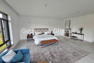 5 Bed House with En Suite in Karen - 3