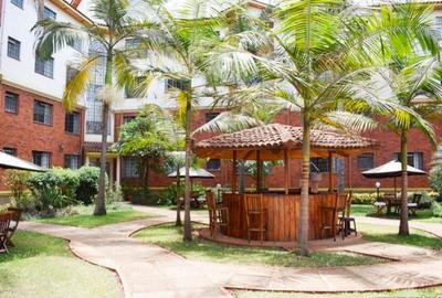 3 Bed Apartment with Swimming Pool in Spring Valley