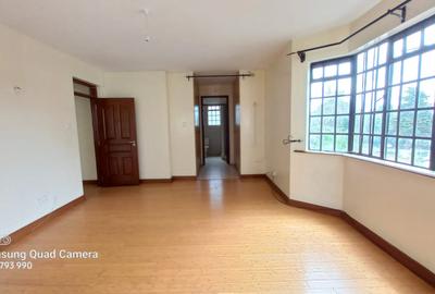 4 Bed Apartment with En Suite in Brookside - 4