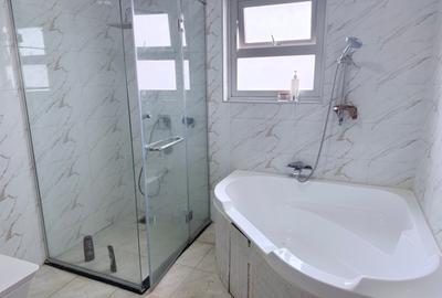 4 Bed Apartment with En Suite in Kilimani - 4