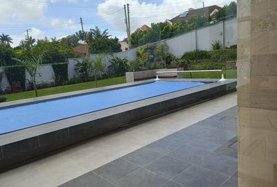 5 Bed House with En Suite at Runda
